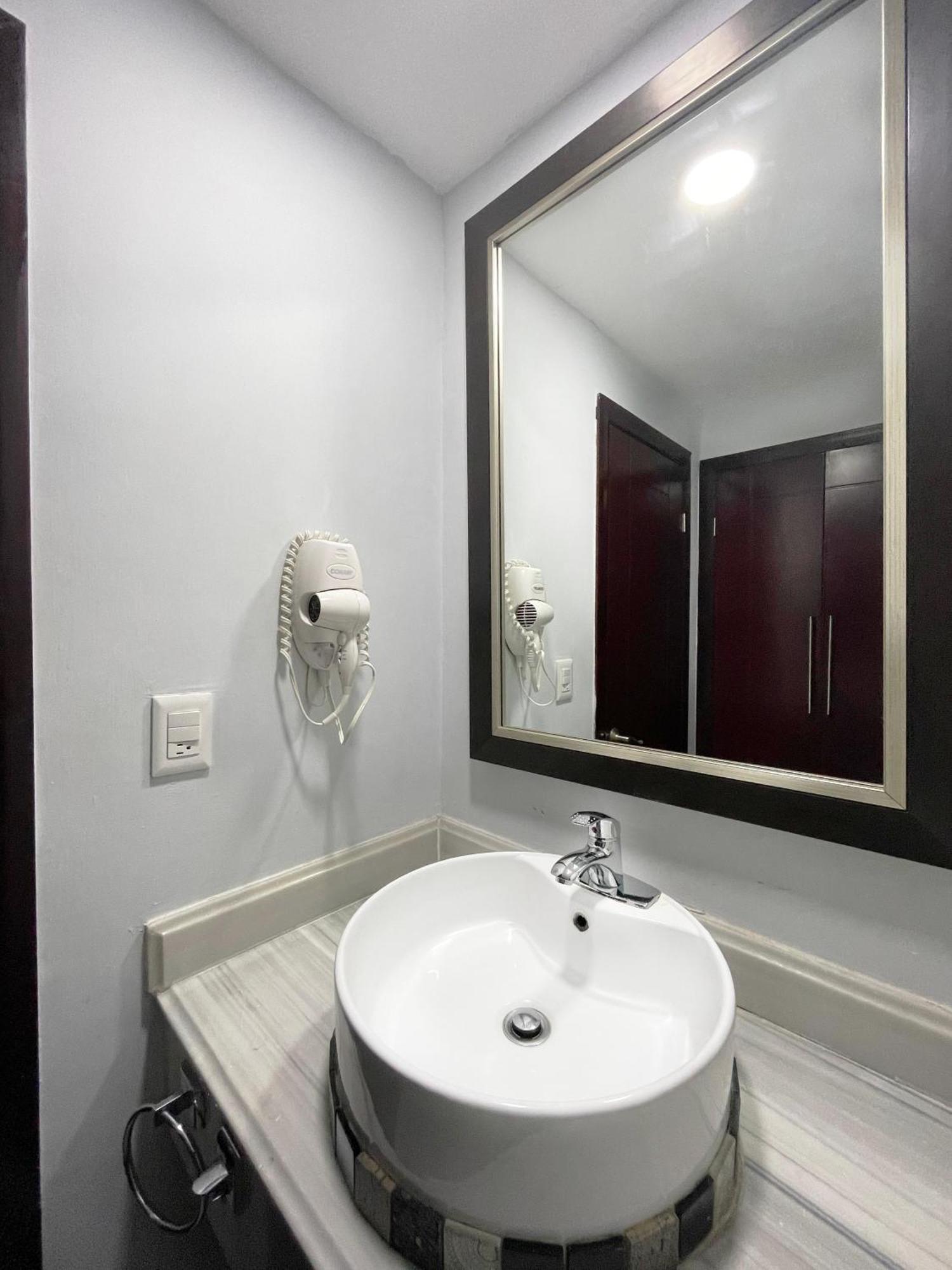 Landmark Suites By Balderrama Hotel Collection Los Mochis Eksteriør bilde